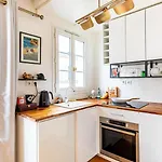 Guestready - Apt. Baigne De Lumiere Dans Le 9Eme